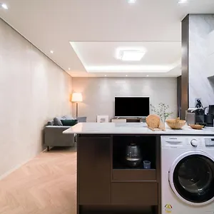 Apartment Le Collective Station Busan